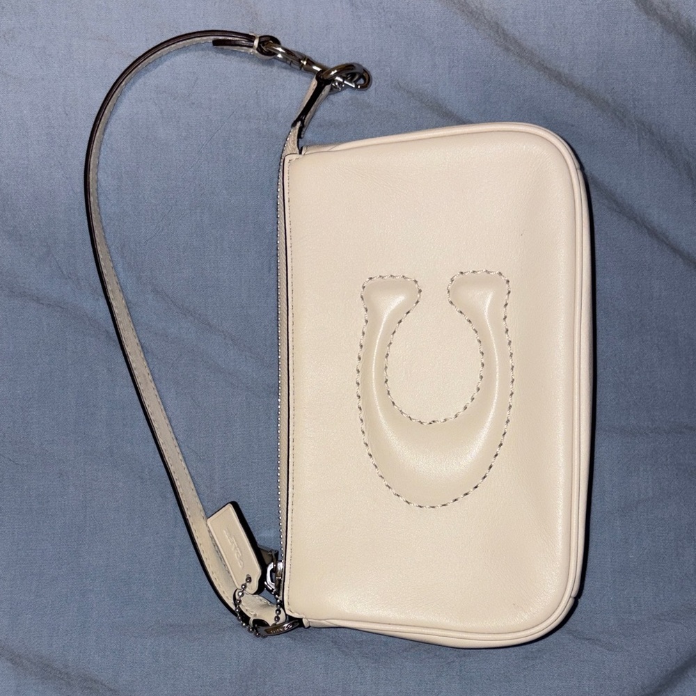 Coach Cream Nolita 19